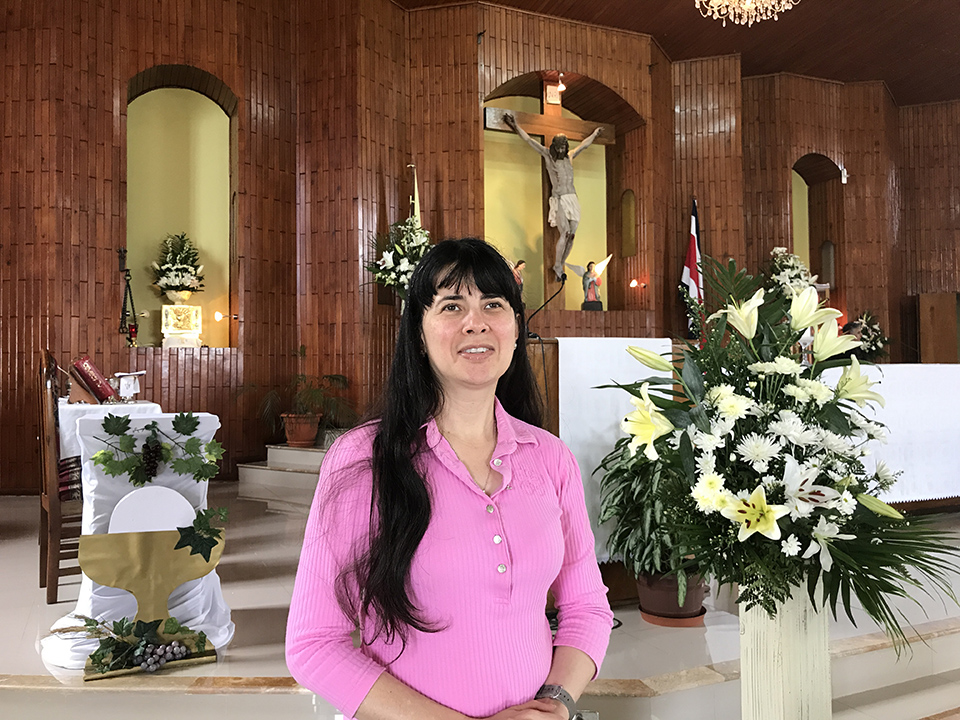 Canto en actividades religiosas Ministerio de Silvia Rodriguez